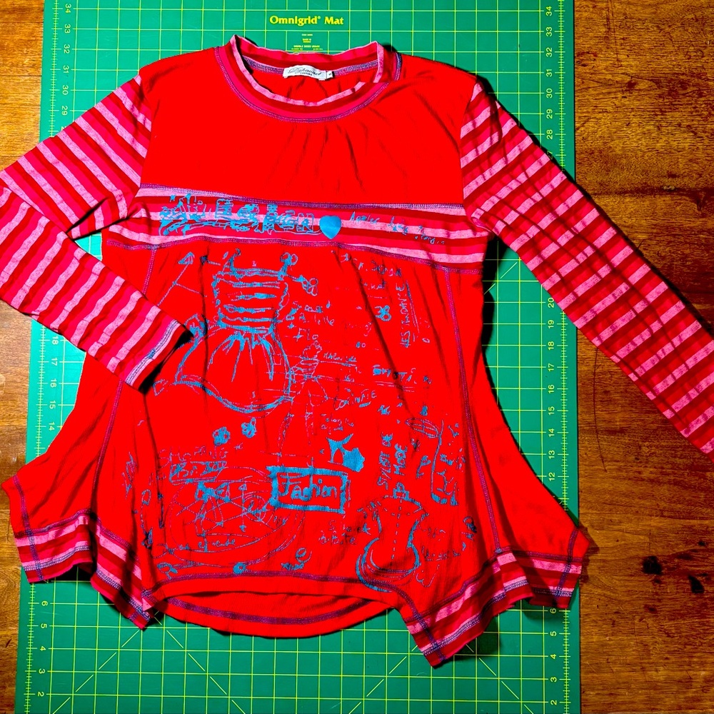 Dzhavael Couture long sleeved tee, size M